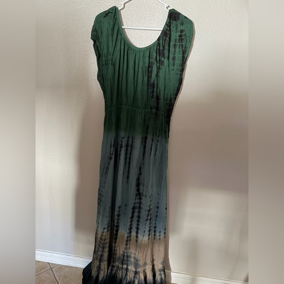 SOLD - Picture 2 of 3